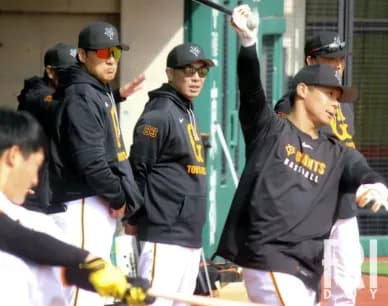 【悲報】巨人李承燁コーチ、阿部のバント野球に共鳴していたwwwwwwwwww