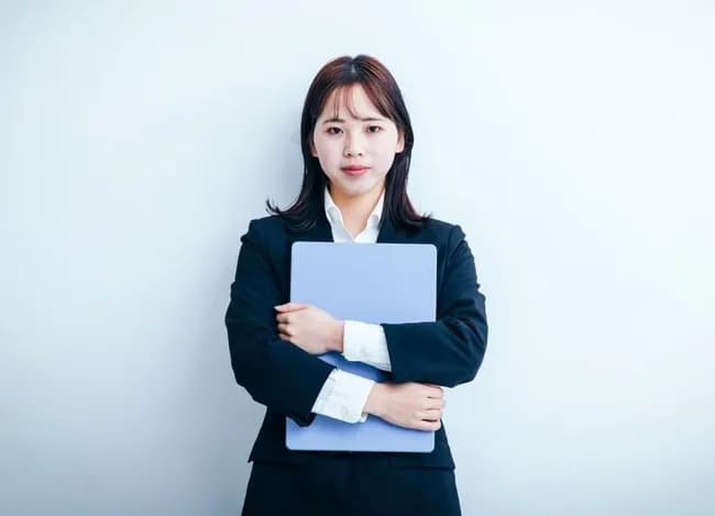 【悲報】Z世代「人は平等なのに上司だからって敬うの嫌。価値観が古すぎる」