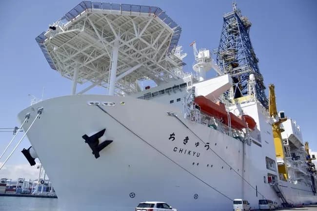 【朗報】日本資源大国へ!南鳥島のレアアースが2027年から採掘開始