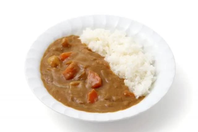 ポークカレーだけビーフカレーとチキンカレーに見下されてるの何でなの?