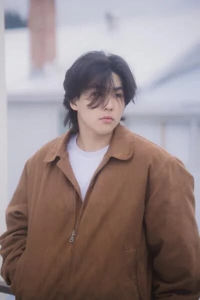 【悲報】K-POPアイドルが徴兵のために髪を坊主にした結果wwwwwwwwwwwwwwwwwwwwwwww