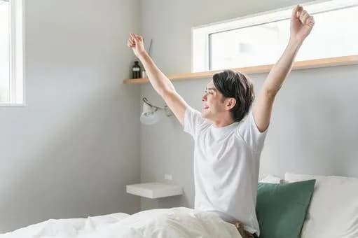 【朗報】酒飲まないで寝た次の日の朝調子良すぎるwwwwwwwwwwwwwwww