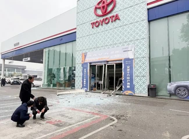 【画像】トヨタ中国支店で爆弾テロ