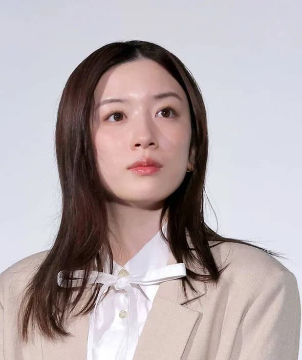 永野芽郁が2年半ぶりのブログ更新「目に見える情報だけを信じないで」「伝えたいことも話したいことも沢山ある」