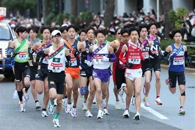 謎の勢力「箱根駅伝は正月に見る番組が無いから視聴率高いだけ」←これ