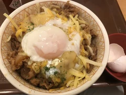 お前らチーズ牛丼の画像貼ってけ