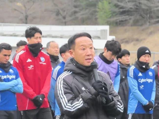 【サッカー】町田・黒田監督 けん責処分後、初の取材対応も 「それはそれで終わったこととして。ノーコメント」「クラブ判断に従う」