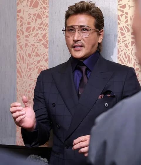 日ハム新庄監督「ちょっとボール飛ばなくねぇ?」