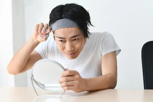 お前ら眉毛ってちゃんと整えてる?😳