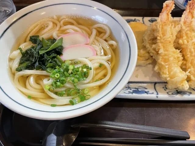 うどん(安いです、お腹に溜まります、飽きません)←これ主食いけるんじゃね?