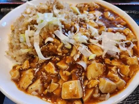 【悲報】麻婆チャーハン考えたヤツ、天才wwwwwwwwwwwwwwww