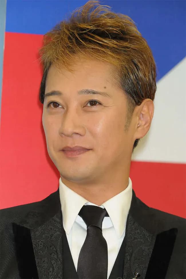 中居正広氏「引退から1年」 「痩せて、白髪・ロン毛」になっても「資産20億円超」でも“復帰説”が消えない理由