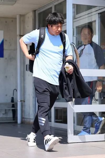 ヤクルト山田哲人が左脇腹張りで離脱…並木、内山、松下も故障で2軍合流へ