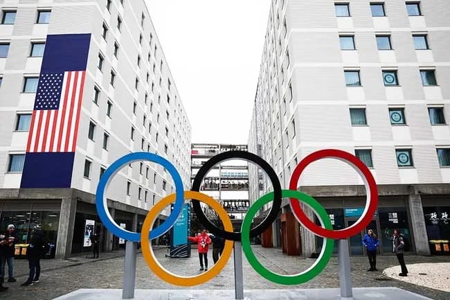 【悲報】五輪選手村、コンドーム1万個がわずか3日で品切れ 選手嘆き「もっと届くと約束されたが…」