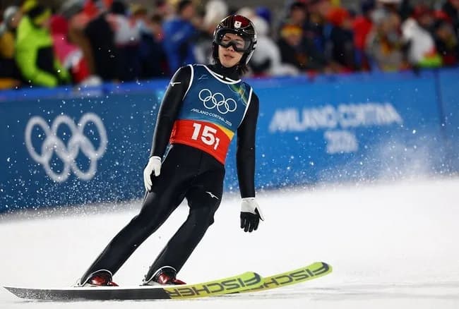 ジャンプ男子スーパー団体日本「大ジャンプで銀メダル以上確実!」主催者「あー雪強いから中止!今のなし」