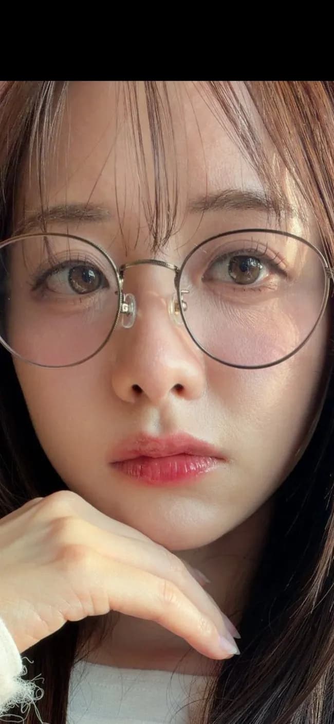 【悲報】森香澄さん、X民に「肌がシワシワ」と言われポスト削除