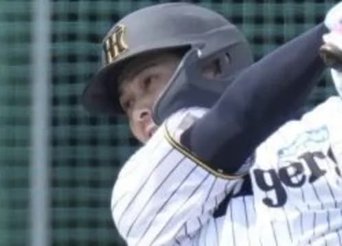 レフトのレギュラー争い、高寺濱田の一騎打ちか?