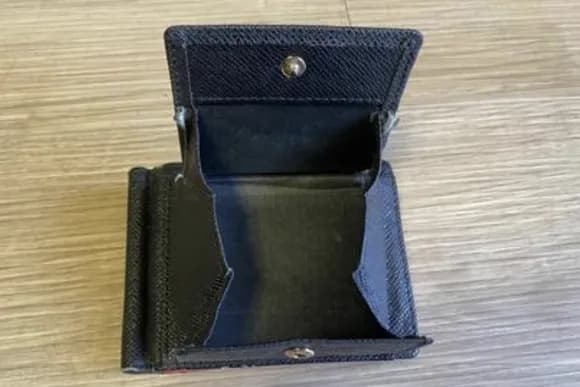 【急募】お前らが愛用している『財布のブランド』馬鹿正直に答えろwwwwwwww