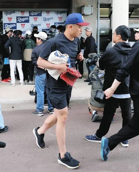 中日松山、上半身のコンディション不良で病院へ 井上監督「本人は(開幕は)大丈夫と言っています」