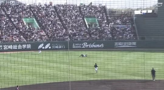 センター・牧原大成、ダイビングキャッチで侍を支える