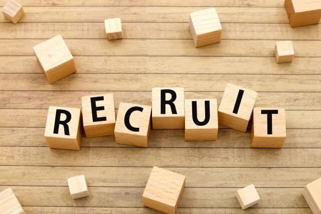 逆スカウトアプリ 株式会社〇〇があなたをスカウトしました!→面接当日