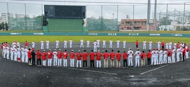 カープが春キャンプ打ち上げ。新井監督はルーキー効果を強調「1つ上の競争ができている」