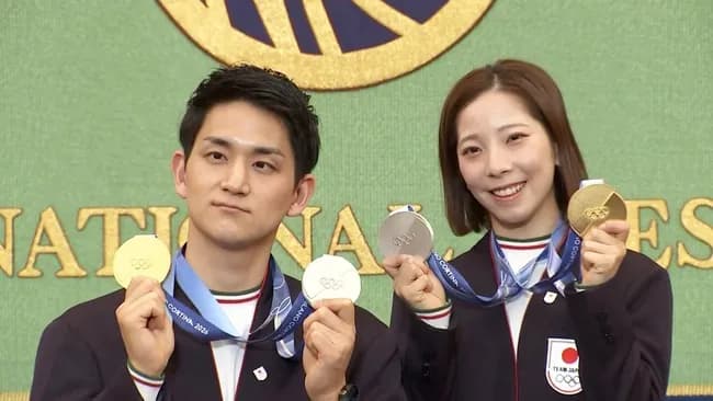 りくりゅうペアが会見。「2人の関係は?」との質問に、「ご想像にお任せします」と回答!