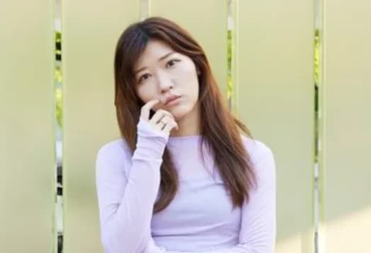 【画像】ヒコロヒー(36)さん、普通の格好したら意外とイケるwwwwwwwwww