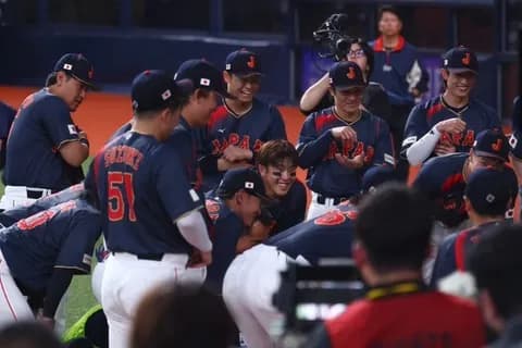 【侍ジャパン】円陣は2日連続で北山亘基 大谷翔平の無茶振り→ダメ出しで新ポーズ
