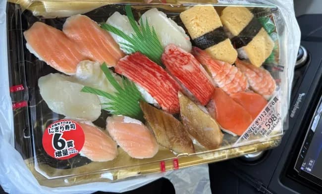 【画像】ミニストップさん、お弁当で本気出しすぎてセブンイレブンをワンパンしてしまうwwww