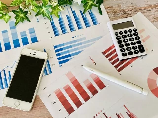 金融資産一億あるんやが、年収1000万ある奴が羨ましい