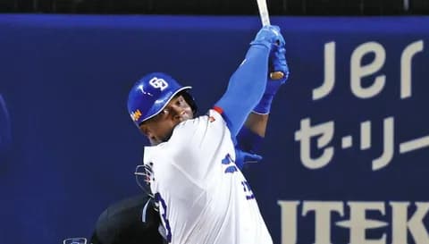 【中日】サノー、『確信歩き』の本拠地初アーチ!「完璧だったよ」