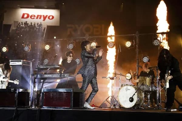 WBCのB'zのタッチってなんか違和感しかないwwwwwwww