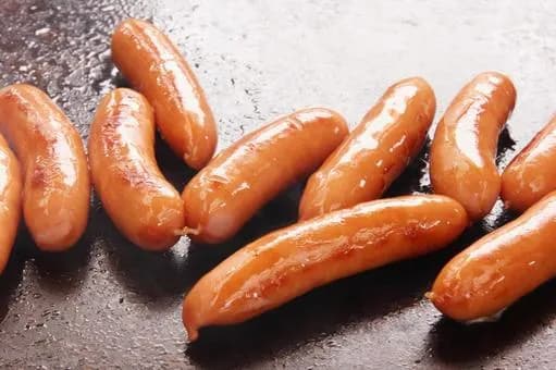 【命題】加工肉とかウインナーって、発がん性があるって確定してるのに、まだ販売してる日本が怖いwwwwwwwwwwwwwwww