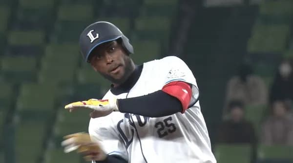 【朗報】西武カナリオ、ブリブリ長打で猛打賞!