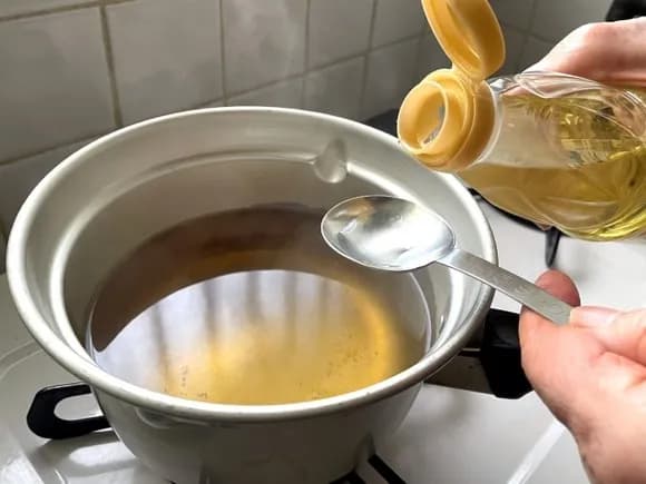 【悲報】日本人「世界スープ大会?豚汁を出せば優勝出来るだろ」→結果・・・・・・・・・・