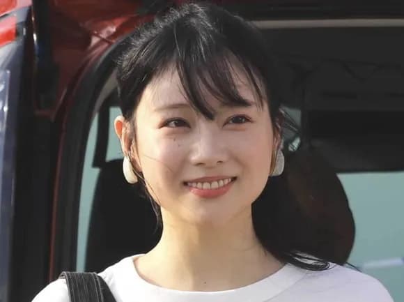 【悲報】重盛さと美「写真集では肛門の赤みを修正せずあえてそのまま出しました」wwwwwwww