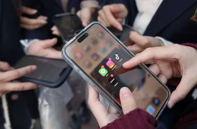 将来の夢、小学生の1位「ネット配信者」 昨年首位のパティシエ抜く