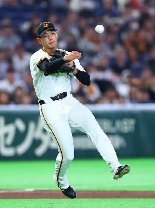 巨人育成3年目の宇都宮葵星が支配下昇格へ 橋上コーチ「開幕メンバーに入る予定」石塚は2軍スタート決断