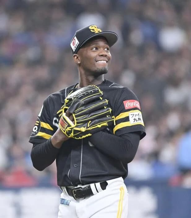 ソフトバンク、モイネロの開幕ローテ入りを断念 「連絡がつかないらしいので」