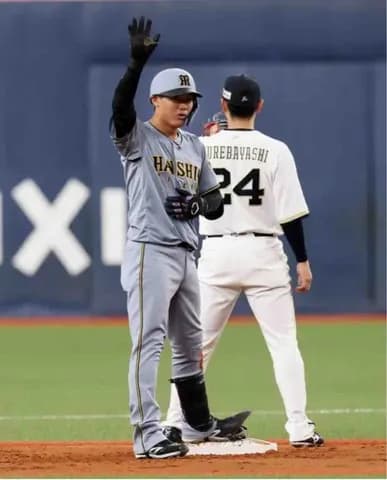 【阪神】昨オフ野手転向の西純矢が3回に適時二塁打 2軍戦6試合連続安打 支配下へアピール続く