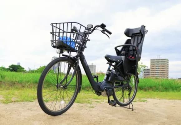 【悲報】4月からのチャリの反則金ハンドルにビニール袋を掛けるのすら違反で金取られる模様wwwwww