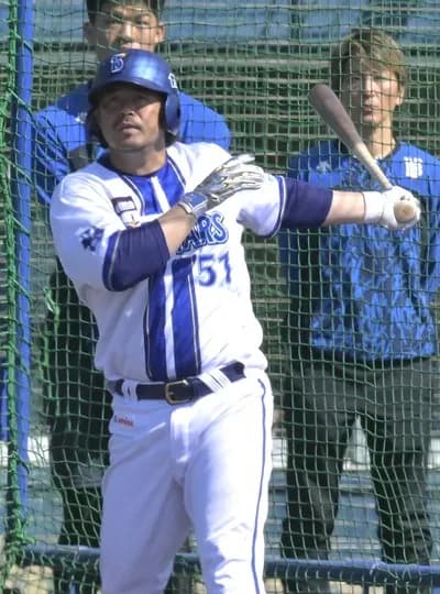 宮崎敏郎(De).300 (4504-1353) 158本 575打点 2盗塁 OPS. 824 423三振