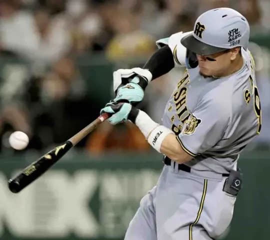 阪神・佐藤輝、今季初打点となる適時打 八回に貴重な追加点となる2点目 今季初のマルチもマーク