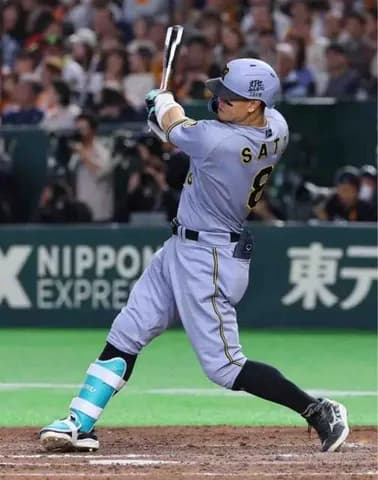 【阪神】佐藤輝明、2戦連続マルチ安打「みんながつないでくれた」チームの逆転劇を演出