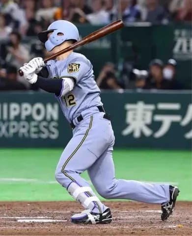 【阪神】さすがの主将・坂本誠志郎「やるか、やられるか」気迫あふれる同点打、計3打点に激走も