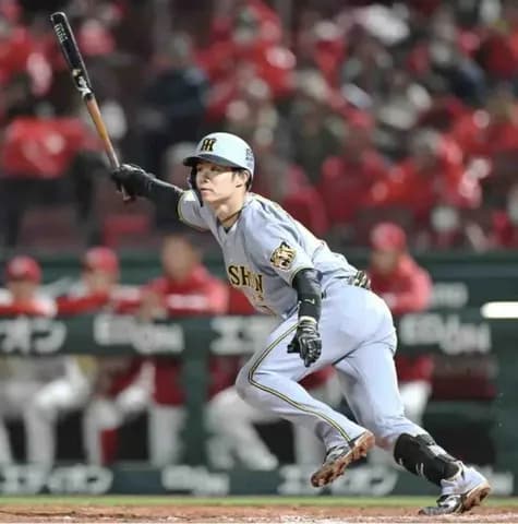 阪神・中野 雨開始遅れ雨中断も「集中力を切らさない」 九回2死から同点2点打「チームを勢いづけられる良い勝ち」