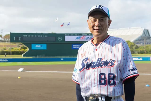 ヤクルト池山監督「豪快さこそ野球の華、打ち勝つ野球が理想。来年からDH制が導入されるので諸々考えるとバントは好みじゃない」