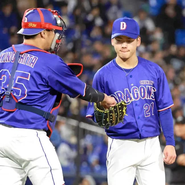 金丸夢斗(チ)0勝1敗4.91 奪三振率6.55 被打率.318 WHIP1.55