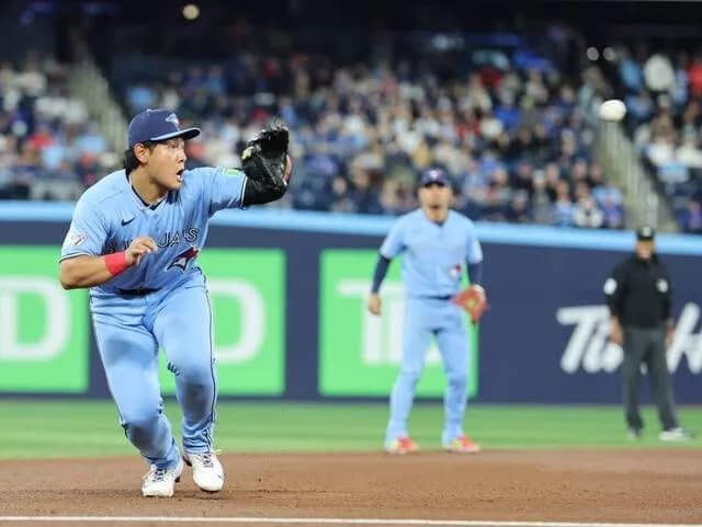 昨日のK-岡本の守備wwwwwwwwwwwwwwwwwwww